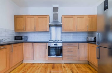 Sunbury Avenue, Jesmond, Newcastle - Image 2